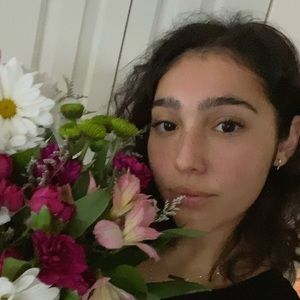 Meet your Posher, Isabella